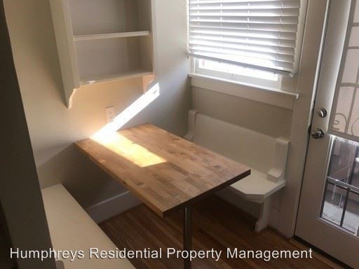 Building Photo - 3918-3924.5-39245 Iowa St