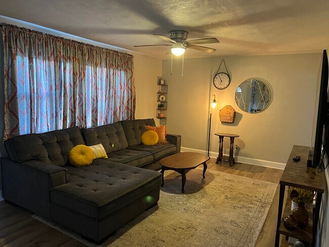 Foto del edificio - 2008 Robin Rd