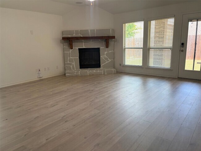 Building Photo - 10020 Levelland Pl
