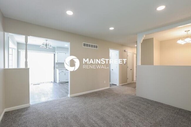 Foto del edificio - 3 Bedroom Pet-Friendly Home in INDEPENDENC...