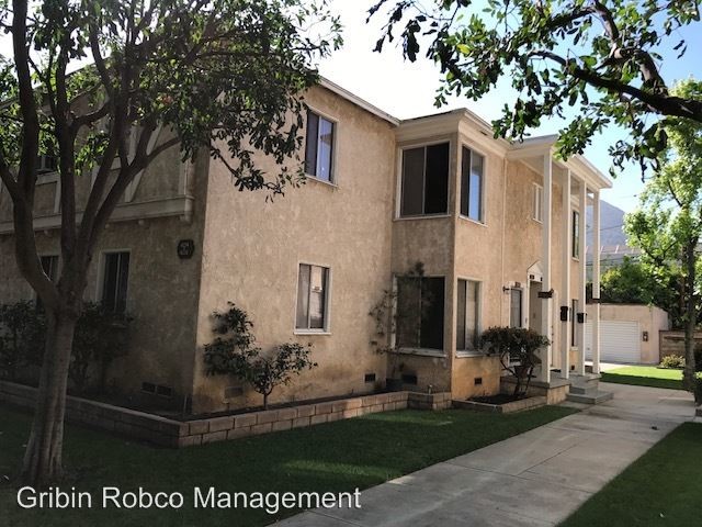Foto principal - 4114 W Toluca Lake Ave