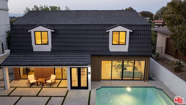 Building Photo - 5132 Escobedo Dr