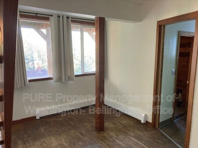 Foto del edificio - 734 N Forest St