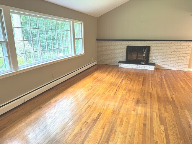 Building Photo - 6 Rivergate Woods