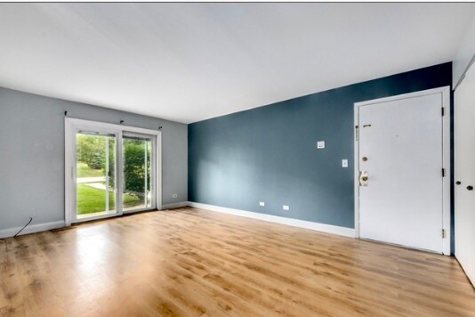 Foto del edificio - 131 E Winchester Rd