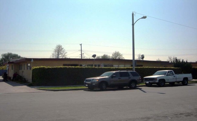 Foto del edificio - 7610 Fillmore Dr