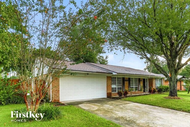 Foto del edificio - 1806 Alder Dr