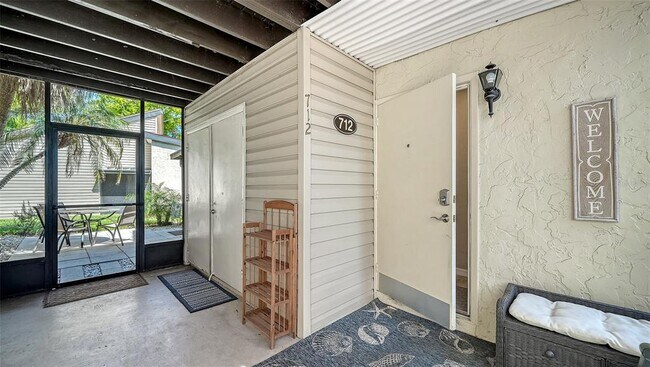 Foto del edificio - 712 White Pine Tree Rd