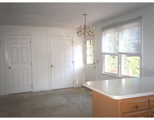 Building Photo - 294 Newtonville Ave