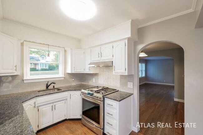 Foto del edificio - 4631 W 62nd Terrace