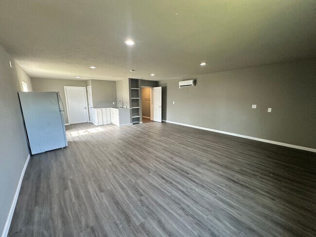 Foto del edificio - 1612 NE 24th St