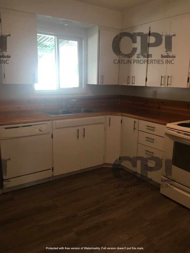 Foto del edificio - 405 Redpath St