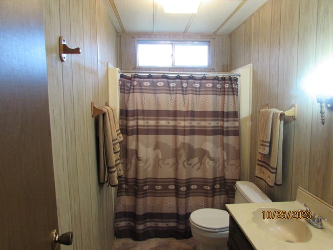 Building Photo - 1018 FM 812 Farm to Market