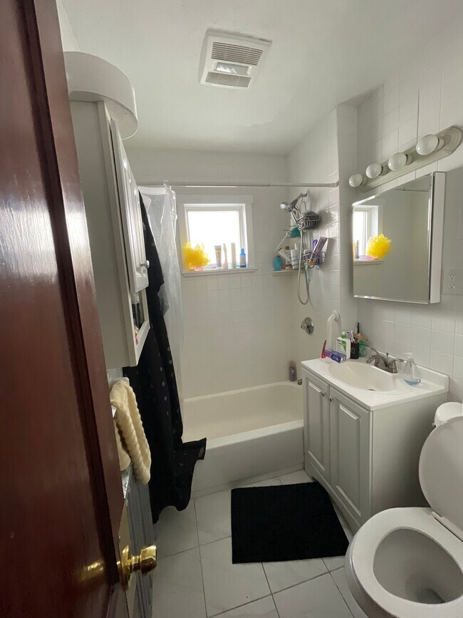 Foto del edificio - 72-1 Nonantum St