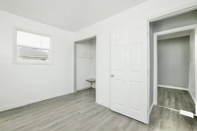 Building Photo - 305 Bass Ave