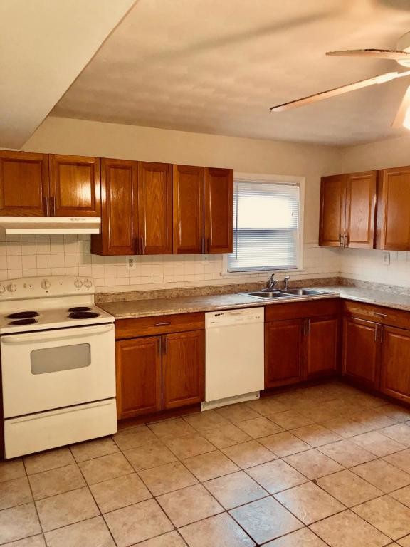 Building Photo - 6644 Ethan Allen Ln