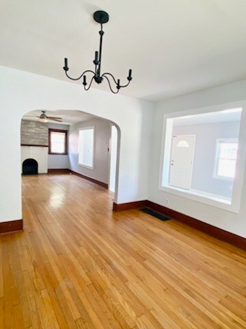 Building Photo - 3311 E 60th St