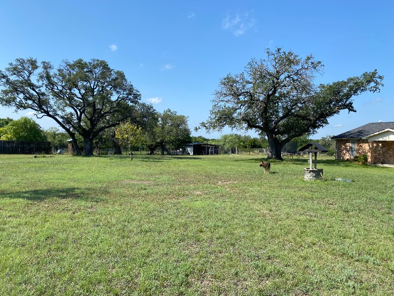 Foto del edificio - 953 Co Rd 3351