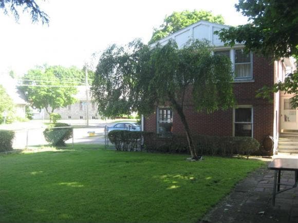 Building Photo - 607 W Chenango St