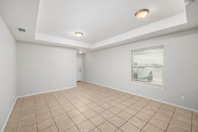 Foto del edificio - 1224 W Harrison Ave