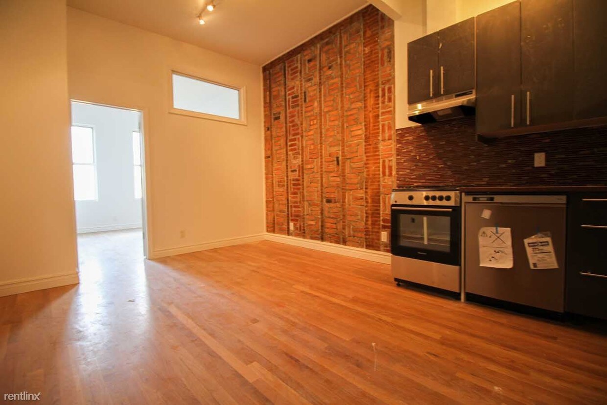 Primary Photo - 151 Wilson Ave
