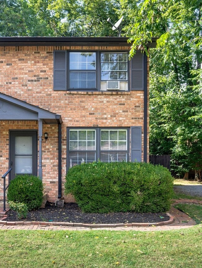 Building Photo - 4115 Rockdale Ave