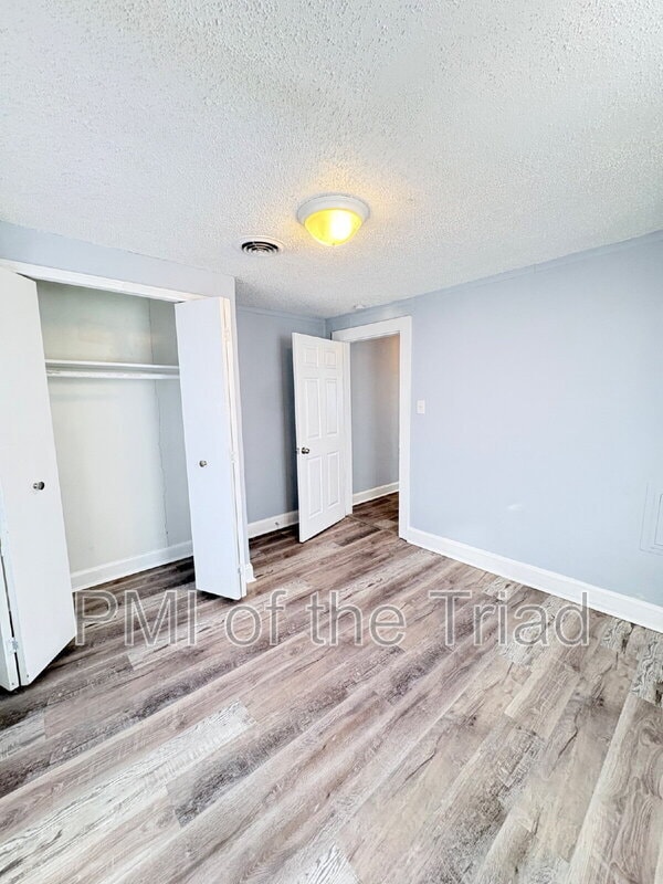 Foto del edificio - 317 Woodbury St