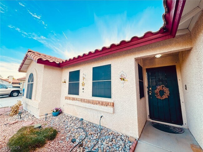 Building Photo - 3821 Longs Peak Ct