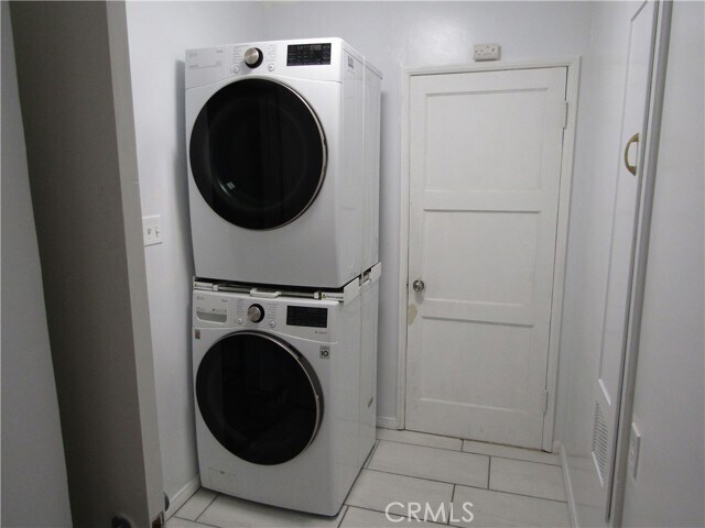 Building Photo - 7712 Melrose St