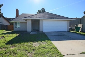 Building Photo - 9125 Outinda St