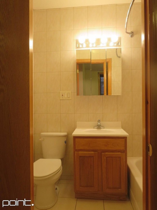 Building Photo - 69 E 7th St