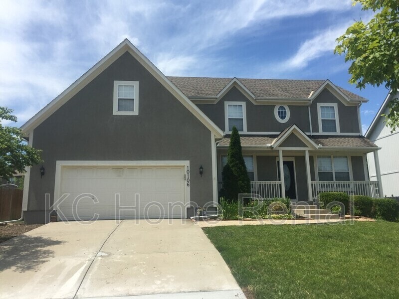 10106 Redbud Ln, Lenexa, KS 66220 House Rental in Lenexa, KS