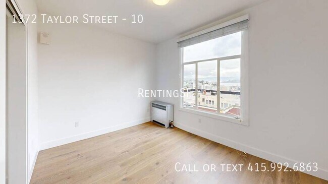 Foto del edificio - Spacious 4 Bed/3 Bath Apartment in Prime L...