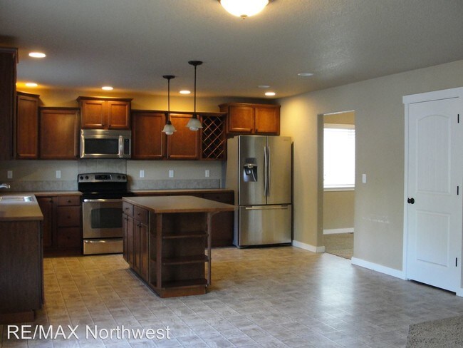 Building Photo - 5014 Madison Heights Ct SE