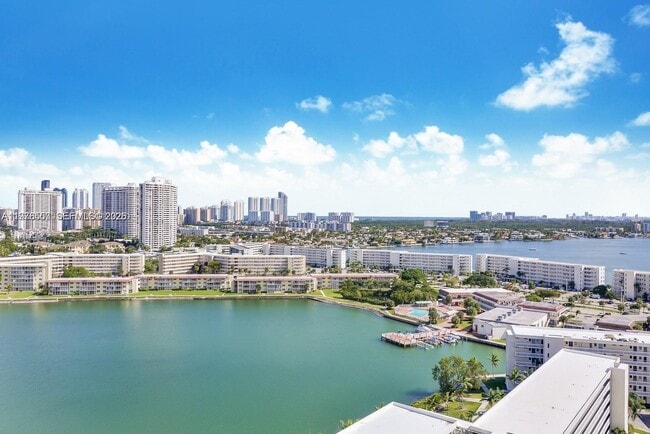 Building Photo - 18031 Biscayne Blvd