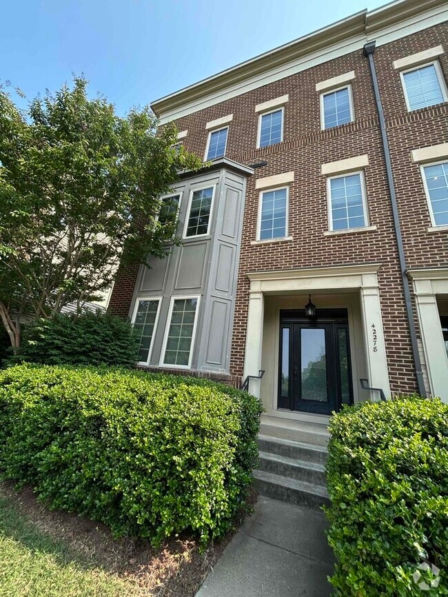 Building Photo - 42278 Yancey Terrace