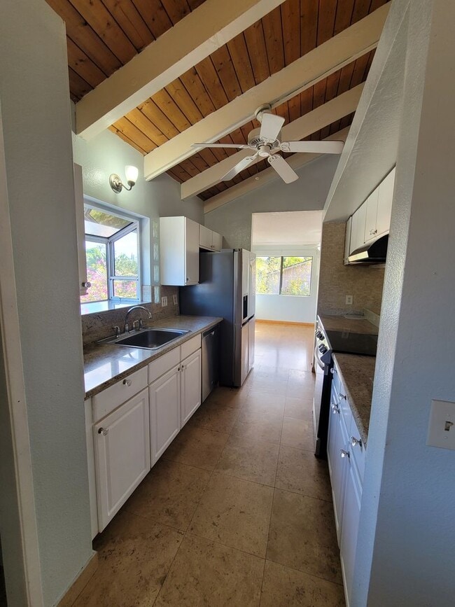 Foto del edificio - 86 Waipahe St