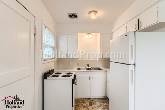 Foto del edificio - Very Cute 2 bedroom Home!!!  (POD03) ***1 ...