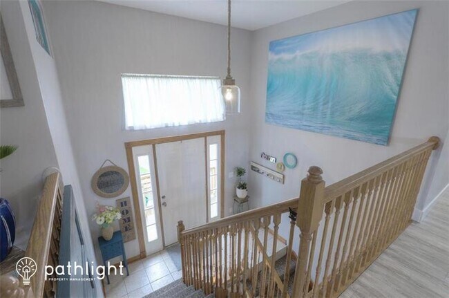 Foto del edificio - 705 SW Hillside Ct