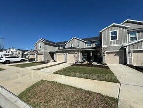 Building Photo - 9877 Fiddleback Ln