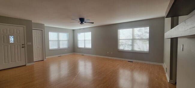 Building Photo - 2213 Twinflower W