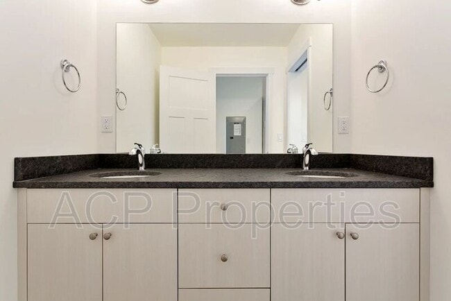 Foto del edificio - 2273 Currant St