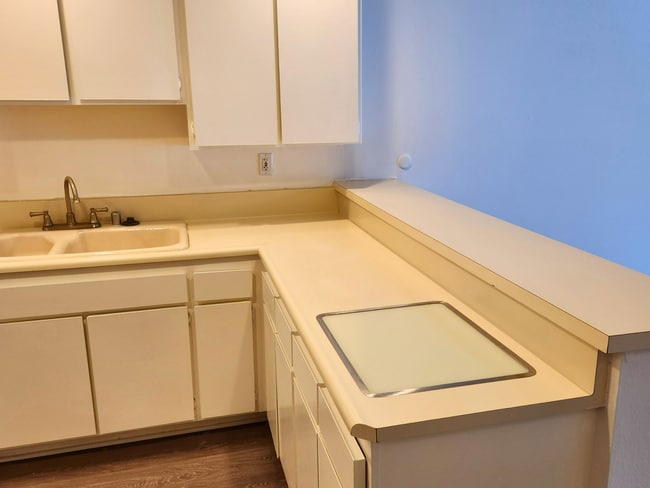 Interior Photo - Hillside Terrace