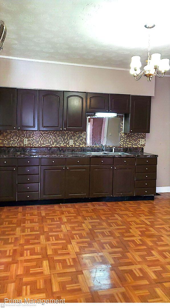 Building Photo - 3 br, 1 bath House - 126 Nassau St