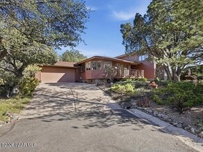 Building Photo - 235 Solar Heights Terrace