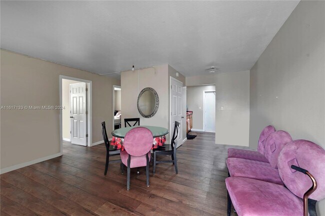 Foto del edificio - 628 SW 4th St