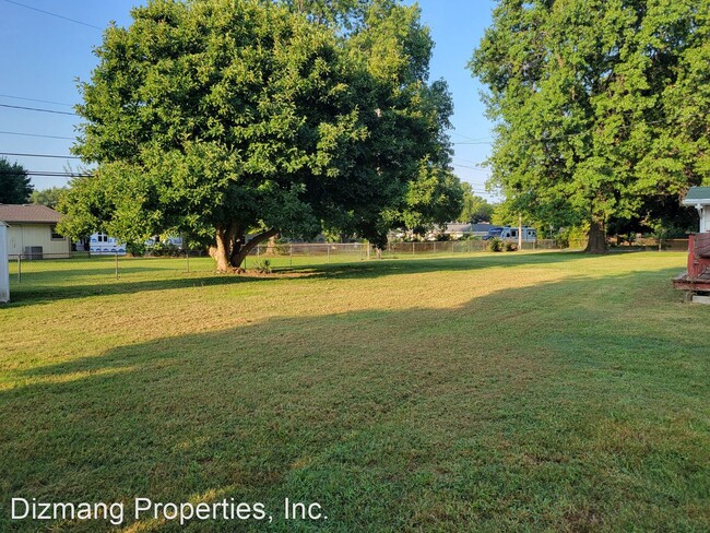 Foto del edificio - 3 br, 2 bath House - 692 W Westview St.