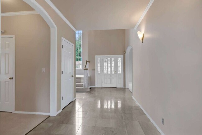 Foto del edificio - Extravagant Custom Home in Olympia