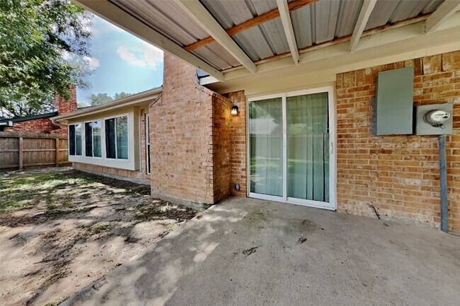 Foto del edificio - 10207 Horseshoe Bend Dr