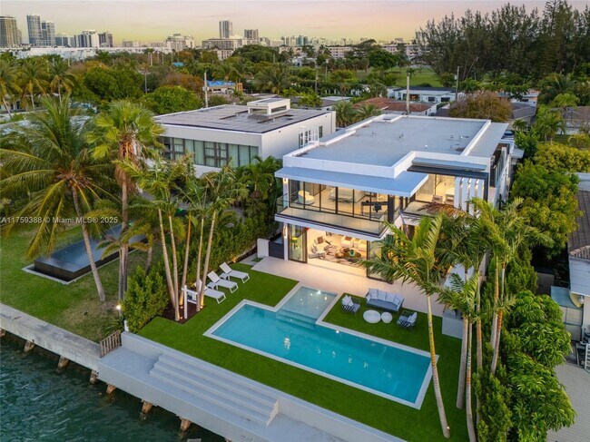 Foto del edificio - 315 N Shore Dr